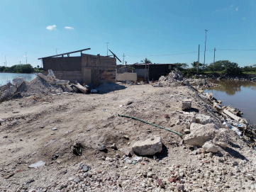 Entre el agua y la incertidumbre: asentamientos irregulares en Chicxulub